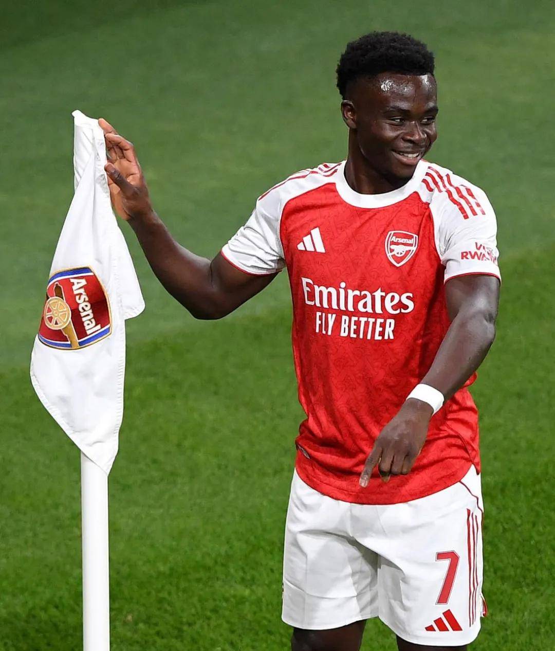 开云阿森纳迎法甲关键赛,国际比赛日调整名单,管理层满意,身体对抗强度拉满的简单介绍